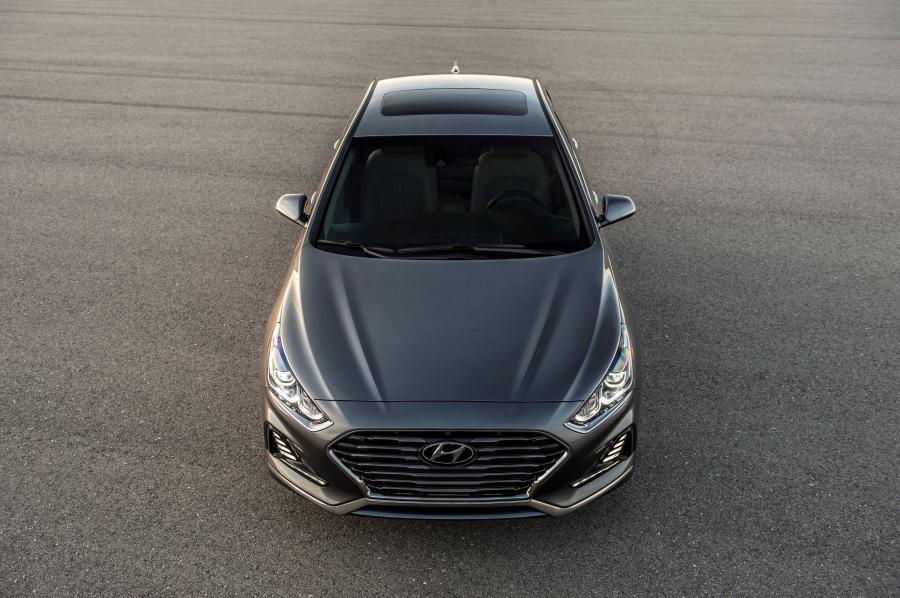  Hyundai Sonata 2017 года  (NA) (фото 18 из 40)